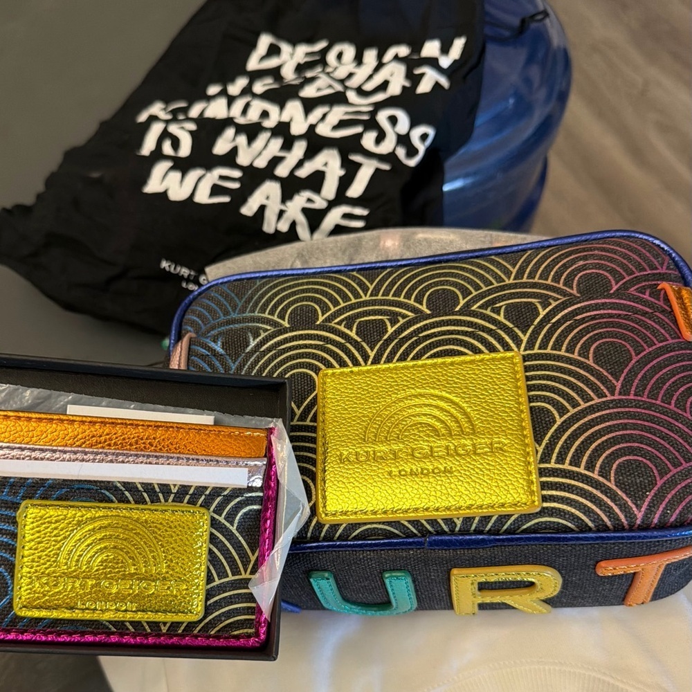 Kurt Geiger 🌈🌈Multicolor Wave Pattern Box🌈🌈